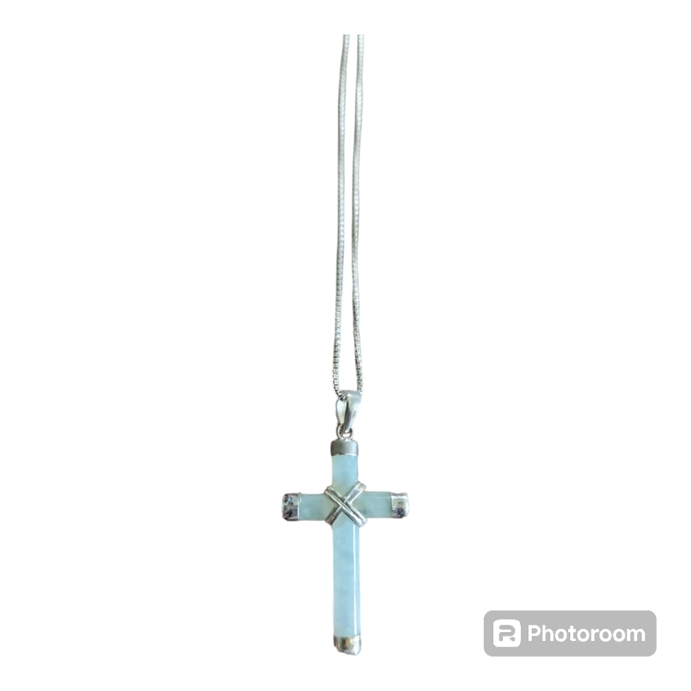Sterling Silver and Jade 18" Necklace - Picture 3 of 5